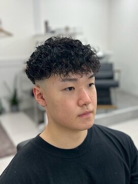 ラフカッターズ 立川駅南口店 スペインカール【立川/理容室/床屋/シェービング/フェード】