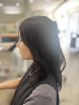 アンジュールヘアーワークス(1//jour hairworks) 顔まわり似合わせフリンジ＆秋のロングレイヤー
