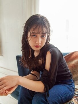 ウェーブ巻きロング