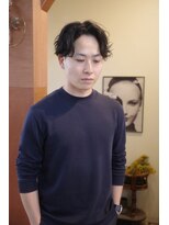 エディ(Edy) メンズセンターパートカルマパーマ韓国ヘアカルマヘア眉毛カット