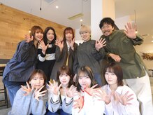 Q. 友達や家族と一緒に来店しても大丈夫ですか？