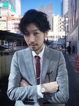 リップスヘアー 銀座(LIPPS hair) ビジネスマン　メンズパーマ　スーツスタイル