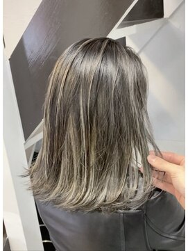 ノラ ウメダ(NORA UMEDA) 【NORA UMEDA 高木】3Dコントラストハイライトカラーグレージュ