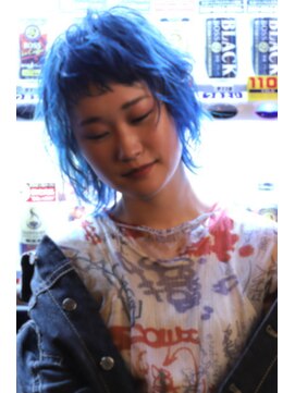 クリコ ヘアーデザイン(CLICQUOT hair design) ブルーショートスタイル
