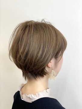 オンフリーク(ON FLEEK) #ハイトーンベージュ#ショート#下関#オンフリーク