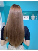 ティファニー(Tiffany) グレージュ☆ロングヘアー☆艶々ヘアー