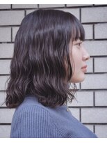 ラウレア(LAULEA)&nbsp;オシャレかわいいを叶える叶える波巻き風ナチュラルパーマ