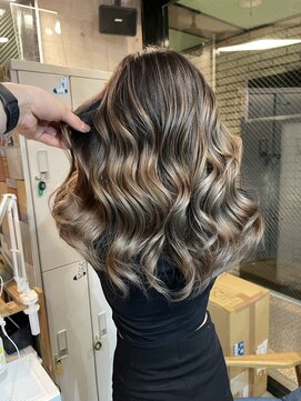 ラフ(LAFF) #黒髪#ボブルフ#ネビージュ#小顔#ワンレン