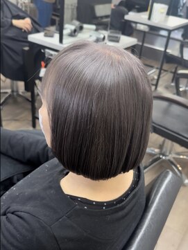 ヴィフ 大船(VIF) 脱白髪染め/白髪ぼかし/透明感ボブ/ダークアッシュ/イメチェン