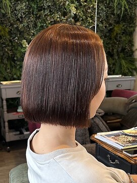 インデペンデンス(independence) 切りっぱなしボブ×チョコレート