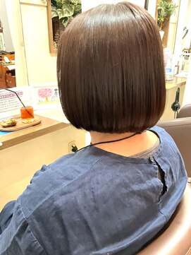 コアフィールフィス(COIFFURE fils) 【見附 今町】ミセス ナチュラルボブ