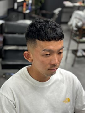 ヘアーラボ 樟葉(Hair Labo) Textured crop スキンフェード 枚方 南楠葉