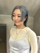 ニキータ(Nikiita)&nbsp;〈ステップカット＋ペールブルー〉