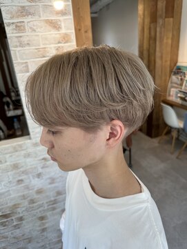 ルートヘアー(Root Hair) ミルクティーベージュ×センターパート