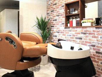 ツキ(TSUKI)の写真/一人のスタイリストが最後まで担当するので、理想のスタイルが叶う☆あなたの魅力を最大限に引き出します！