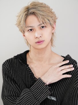 ダダ 本店(D.D.) ナチュラルフェザーショート/センターパート/コンマバング