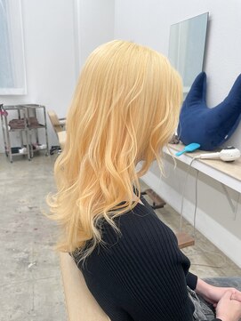 ニュート(Neut ) ブロンドカラー/ケアブリーチ抜きっぱなし/ハイトーン/名古屋