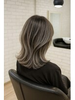 アンディー(&dy)&nbsp;レイヤーカット　ダブルカラー　髪質改善トリートメント