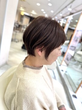 バランスセントラル(balance CENTRAL) 大人可愛い/30代/40代/50代/くびれ/前下がりショート