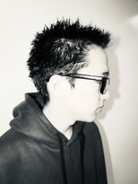メリケンバーバーショップ トーキョー(MERICAN BARBERSHOP TYO)&nbsp;メンズカットバーバースタイルスパイキーショートフェードボウズ