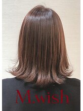 エムウィッシュ(M Wish)&nbsp;白髪ぼかしハイライト×艶感ミディアムカラー