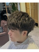 ネヴァー 綾瀬(Never) 波内刈り上げマッシュ