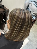 アッシュ 武蔵新城店(Ash)&nbsp;新城明るい白髪染め白髪ぼかしハイライト 大人ショートボブ