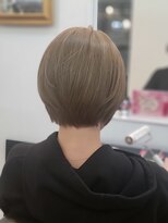 オッドジョブス 楽々園店(odd-jobs)&nbsp;乾かすだけでまとまるショートカット