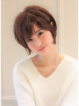 レウナ 外苑前(Reuna) 【３０代・４０代・５０代】大人の女性に人気の耳かけショート