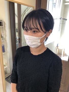 ワンバイワンクラッカ(one by one CLACCA) シースルーバング×タイトショート