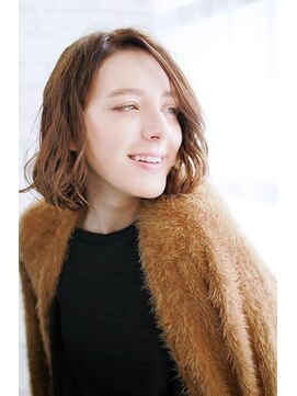 プティルカ(PutiLuca D.C.) 無造作ウエットボブスタイル