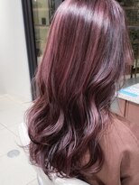 シャンプー 本店(SHAMPOO)&nbsp;ドライな質感で力の抜けたエアリウェーブが旬