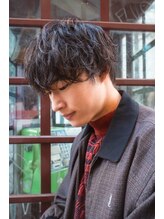 トレンド "色気パーマ" 大人ヘアで周りとの差を！
