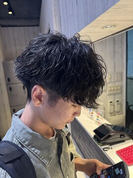 アクシー ヘアーアンドメイク(AXY HAIR&MAKE) 波巻きスパイラルパーマ刈り上げマッシュツイストスパイラル新宿