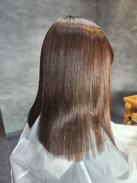 燈 ロイヤル縮毛矯正