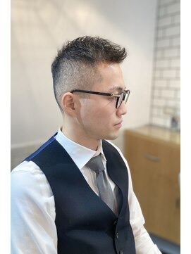 イナセパーラー(INASE PARLOR) フェザーアップフェード