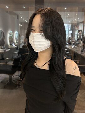 ジーナ 福岡天神(Zina) 福岡天神韓国風レイヤーカット/韓国風センターパート