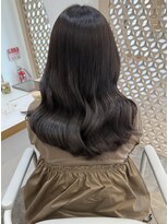 ヌー 栄(nuu)&nbsp;【Mayuno】ラベンダーグレーの艶髪カラー/ナチュラルレイヤー