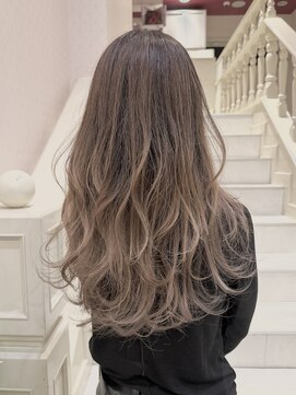 グラーデーショングレージュ