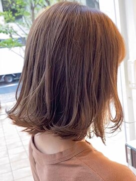 エムスラッシュ アヴェダ 自由が丘(M.SLASH AVEDA) M.SLASH自由が丘/ベージュ系カラー/抜け感ヘア/外はねボブ