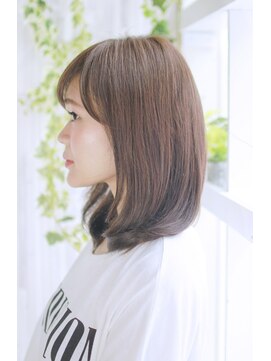 オティアプラスエヌ(OTTIA+n) 20代30代40代　シンプルなのに映えるロブ【松山】