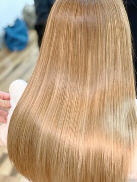 ウィズ(WiZ) M3D COLOUR TREATMENT -酸熱カラートリートメント-