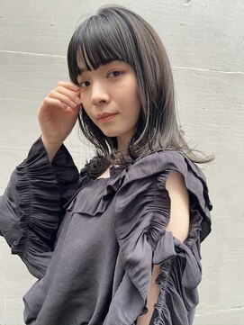 ノフ(knof) 暗髪グレージュ x 透明感カラー x レイヤースタイル