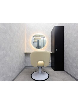 *一人一人と真剣に向き合いたい*との思いから、ゆったりと寛げる空間で理想のデザインをご提供します♪