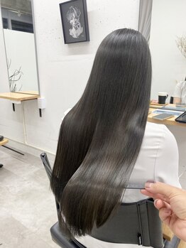 フリー(Free.)の写真/【酸性ストレート/髪質改善】しっかり伸びるのに、ピンピンにならない、理想のヘアスタイルへと導きます♪