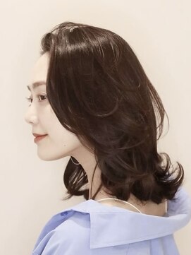 アンベリールフルー(EMBELLIR fleur) ミディアムパーマスタイル　３０代４０代５０代