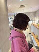 エル バイ ゼノン ビューティー(L by ZENON BEAUTY)&nbsp;チェリーレッドにカジュアルパーマ　20代30代40代