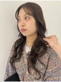 ワンカラーでてきるベージュブラウン