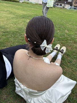 ポノ(po_no) ブライダルヘアウェディングヘアタイトシニヨン