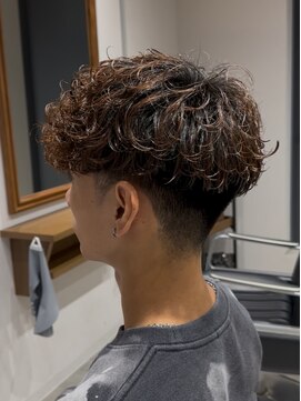 グルーマーズクレッジ 渋谷店(GROOMER/S CREDGE) men's/メンズ/フェザーパーマ/サーフカール/スペインカール/渋谷